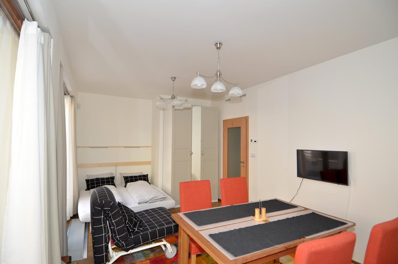דירות פראג Apartman Mozartova מראה חיצוני תמונה